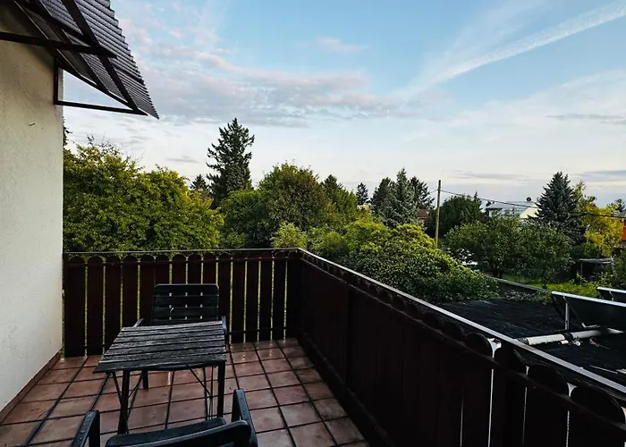 Budget Friendly House With Garden For 14 Guests