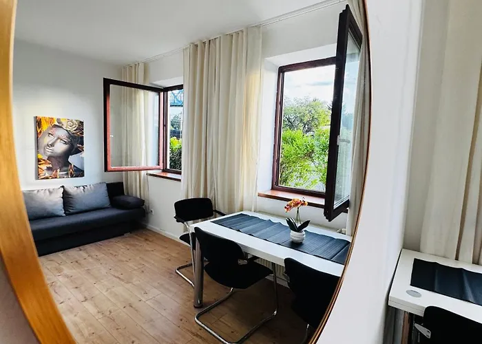 Budget Friendly House With Garden For 14 Guests Vienna