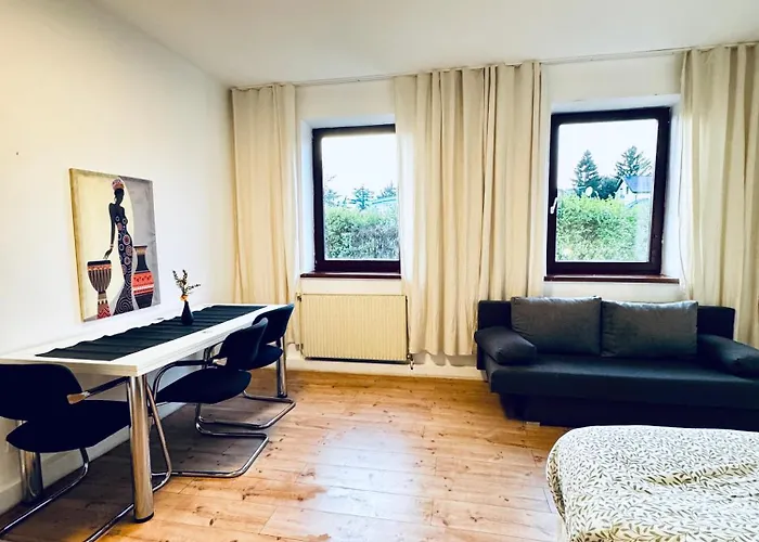 Budget Friendly House With Garden For 14 Guests *