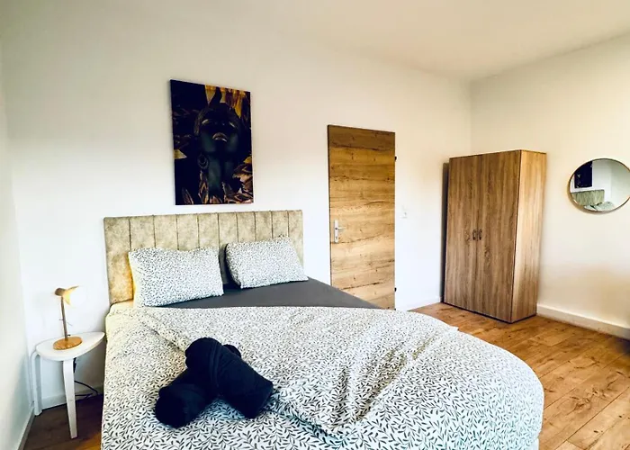 Budget Friendly House With Garden For 14 Guests Apartment Vienna