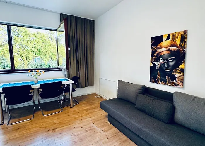 Apartment Budget Friendly House With Garden For 14 Guests Vienna