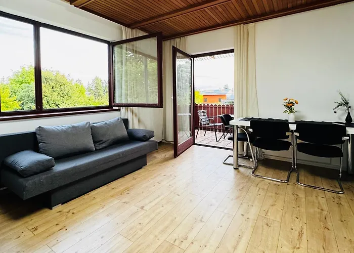 Apartment Budget Friendly House With Garden For 14 Guests