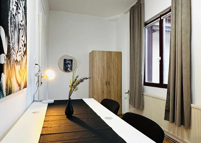Apartment Budget Friendly House With Garden For 14 Guests Vienna