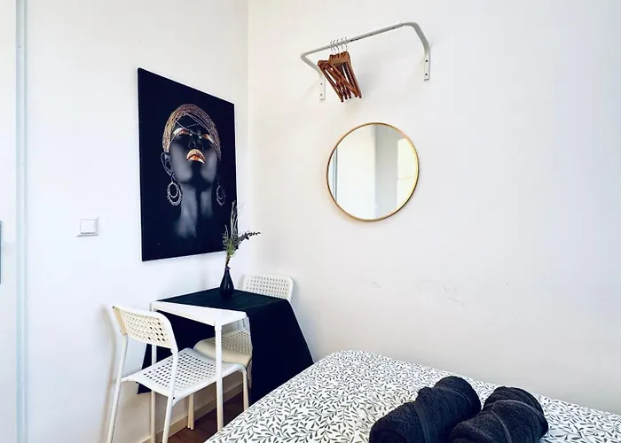 Budget Friendly House With Garden For 14 Guests