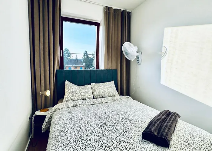 Budget Friendly House With Garden For 14 Guests Vienna
